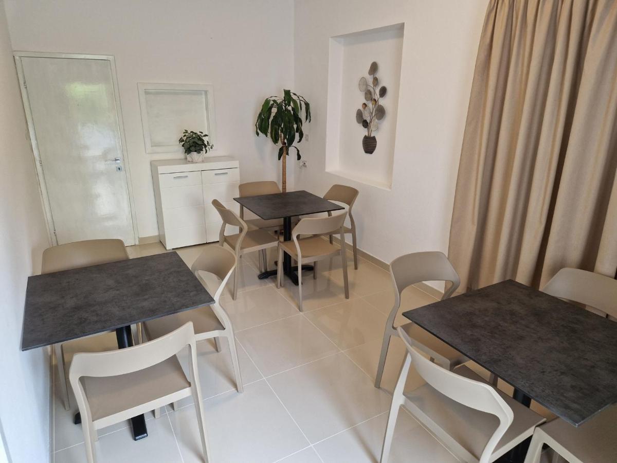 Guesthouse Kastela Exterior photo