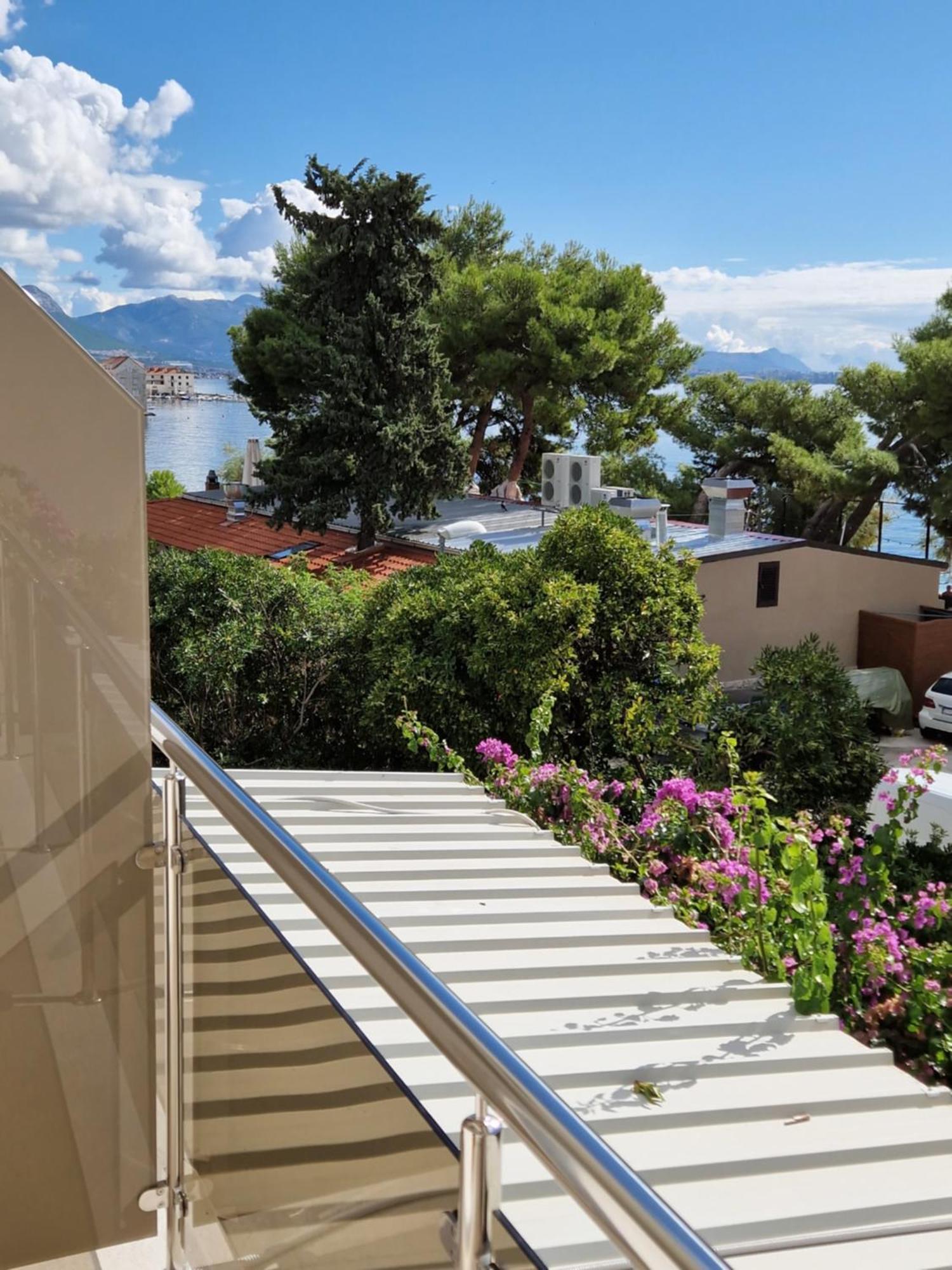 Guesthouse Kastela Exterior photo